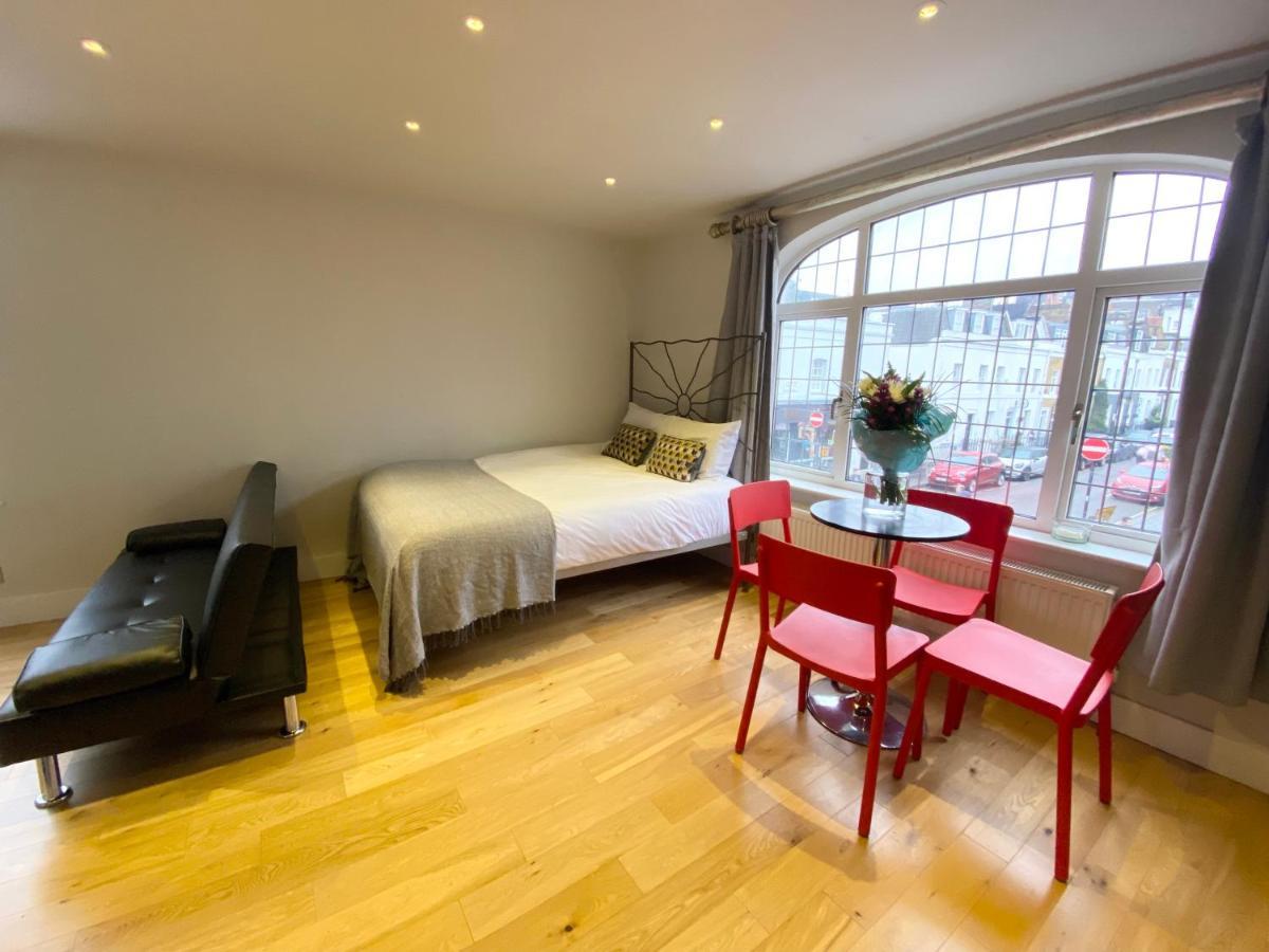 Stylish Maisonette And In Victoria Apartament *