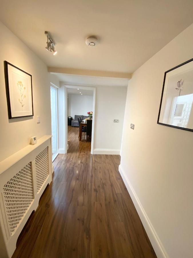 Stylish Maisonette And In Victoria Apartament Londra