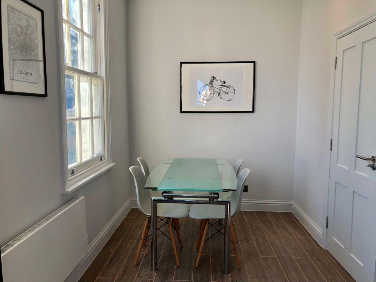 Stylish Maisonette And In Victoria * Londra