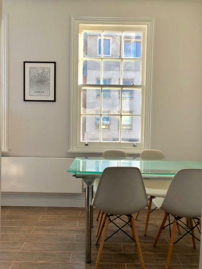 Apartament Stylish Maisonette And In Victoria Londra