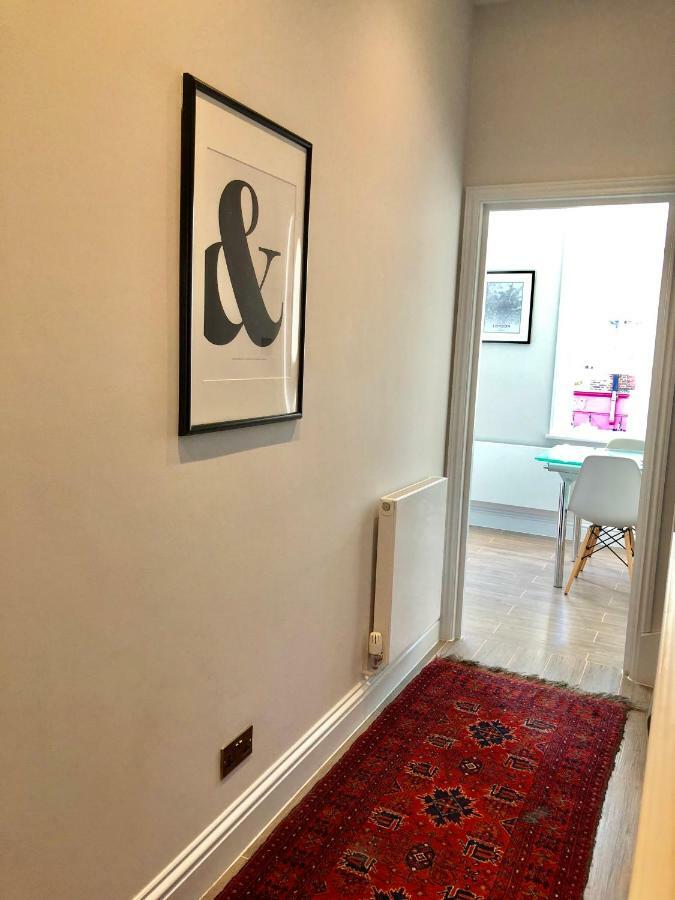 Stylish Maisonette And In Victoria Apartament